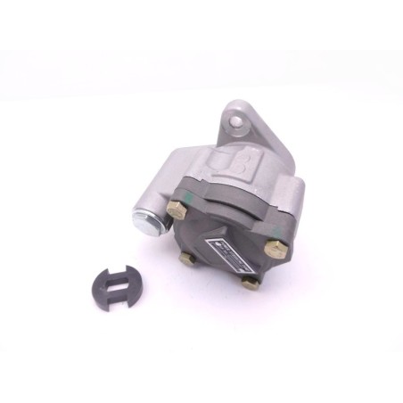 2.8-liter power steering pump