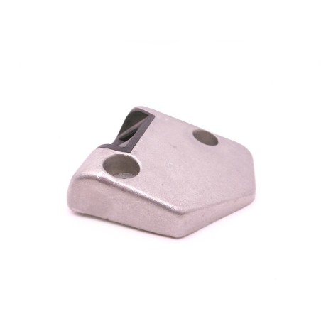 Lower rear door guide for van