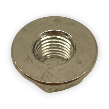 Tuerca hexagonal para cuchillas traseras