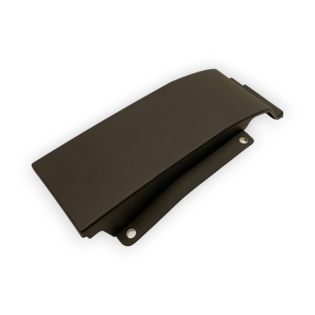 Lower molding for fuel tank hatch