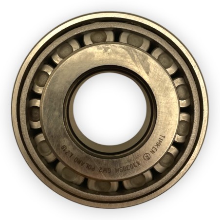 Secondary bearing of gearbox