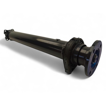 Drive shaft on the gearbox side