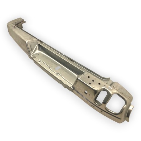 Left rear body angle