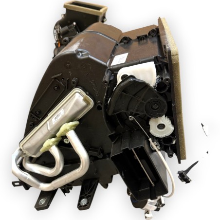 AIR CONDITIONING HEATER